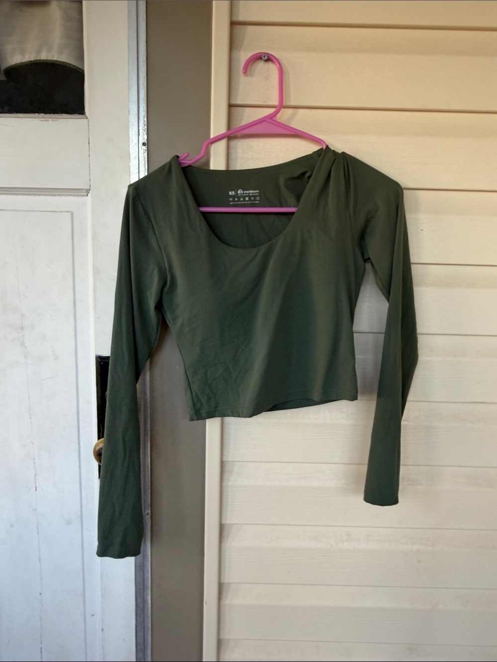 Olive Green Long-Sleeve Scoop Neck Crop Top - Women